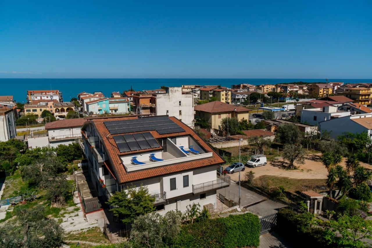 B&B Pitagora Roseto Capo Spulico Exterior foto